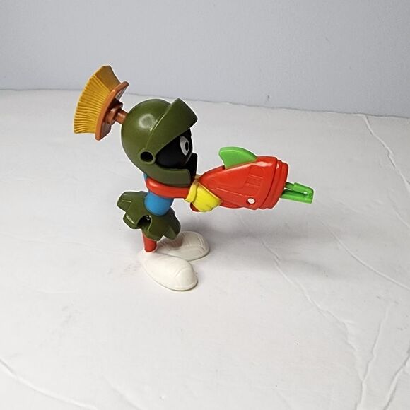 Marvin the Martian with Laser Gun Large Figure B47 missing shooter - Picture 3 of 7